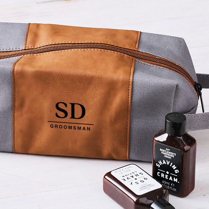 Best Man Groomsmen Gift: Personalised Toiletry Bag with Engraving