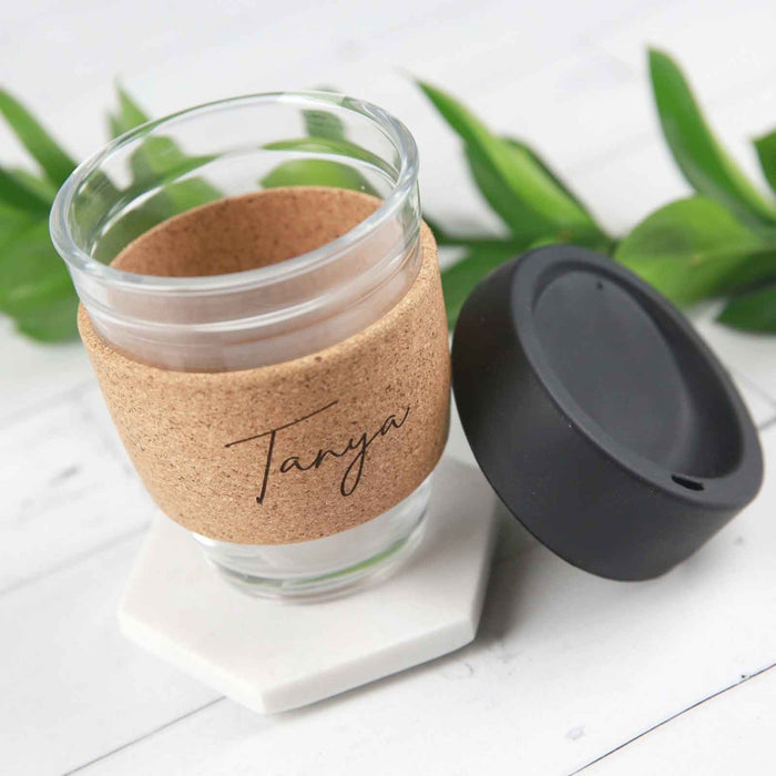 Customised Engraved Name Cork Band Glass Reusable Glass Coffee Keep Cup With Black Lid Birthday Present