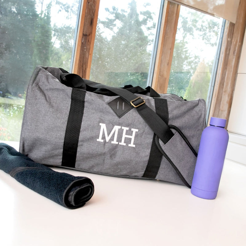 Custom Artwork Embroidered Shoe Compartment Grey Sports Duffle Bag with Show Compartment