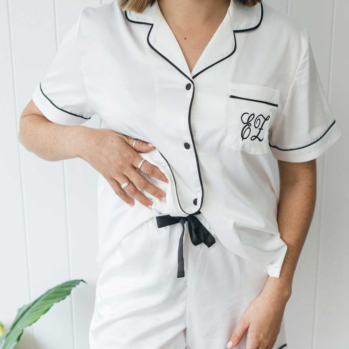Embroidered Satin Short Sleeve Pyjama Set – White L None