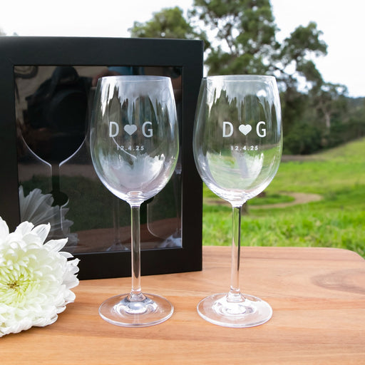 Personalised Engraved Mr & Mrs Wine Glass Set Wedding Present