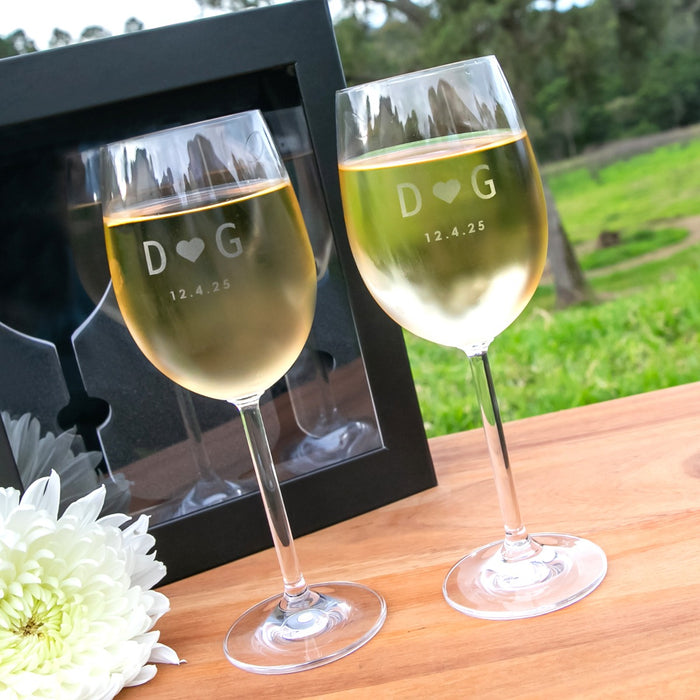 Personalised Engraved Bride and Groom Gift Boxed Wine Glass Set Wedding Gift