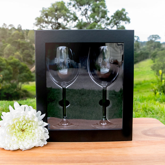 Customised Artwork Engraved Bride and Groom Gift Boxed Wine Glass Set Wedding Gift